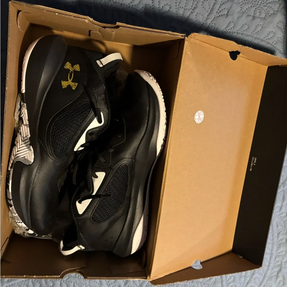 Under Armour Lockdown 6 Unisex Black Athletic Shoes Size 13 - Picture 2 of 9